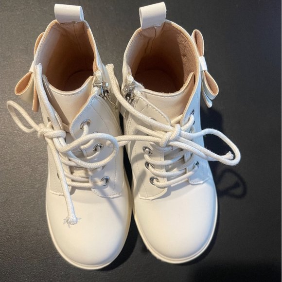 Girls Bow Decor Zip Side Lace-up Front Combat Boots White/EUR27 - Picture 6 of 8